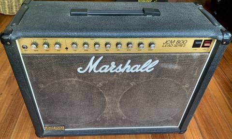 Marshall JCM800 Guitar Amplifier